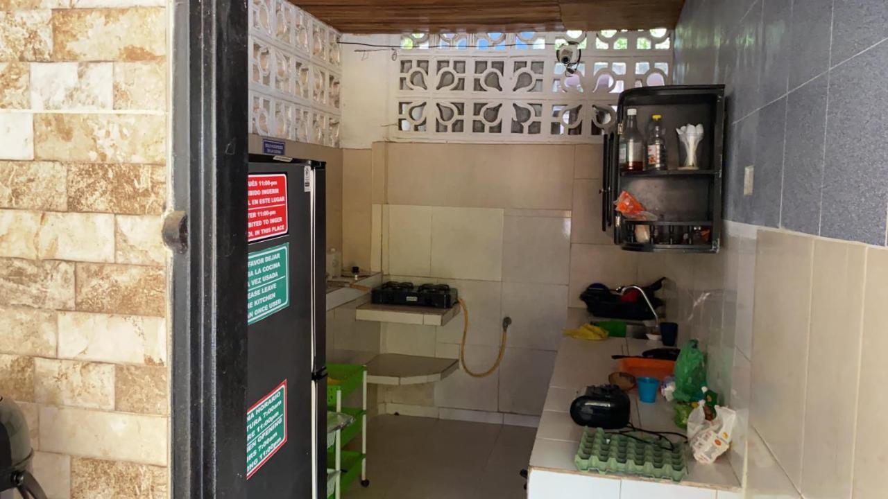 Palomino Hostel Екстер'єр фото