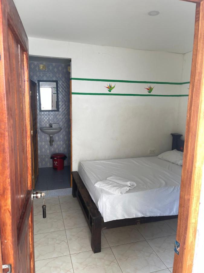Palomino Hostel Екстер'єр фото