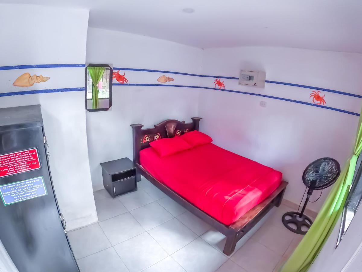 Palomino Hostel Екстер'єр фото