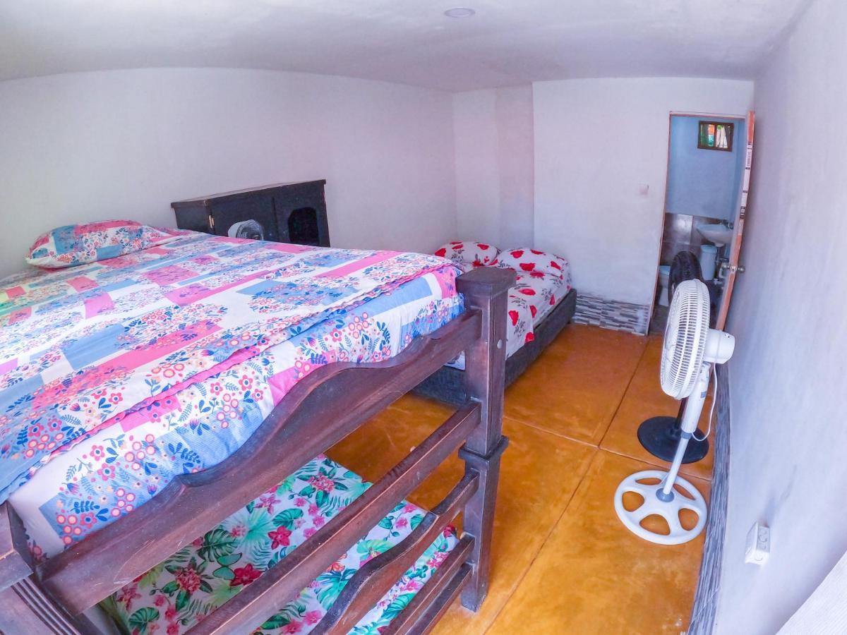 Palomino Hostel Екстер'єр фото