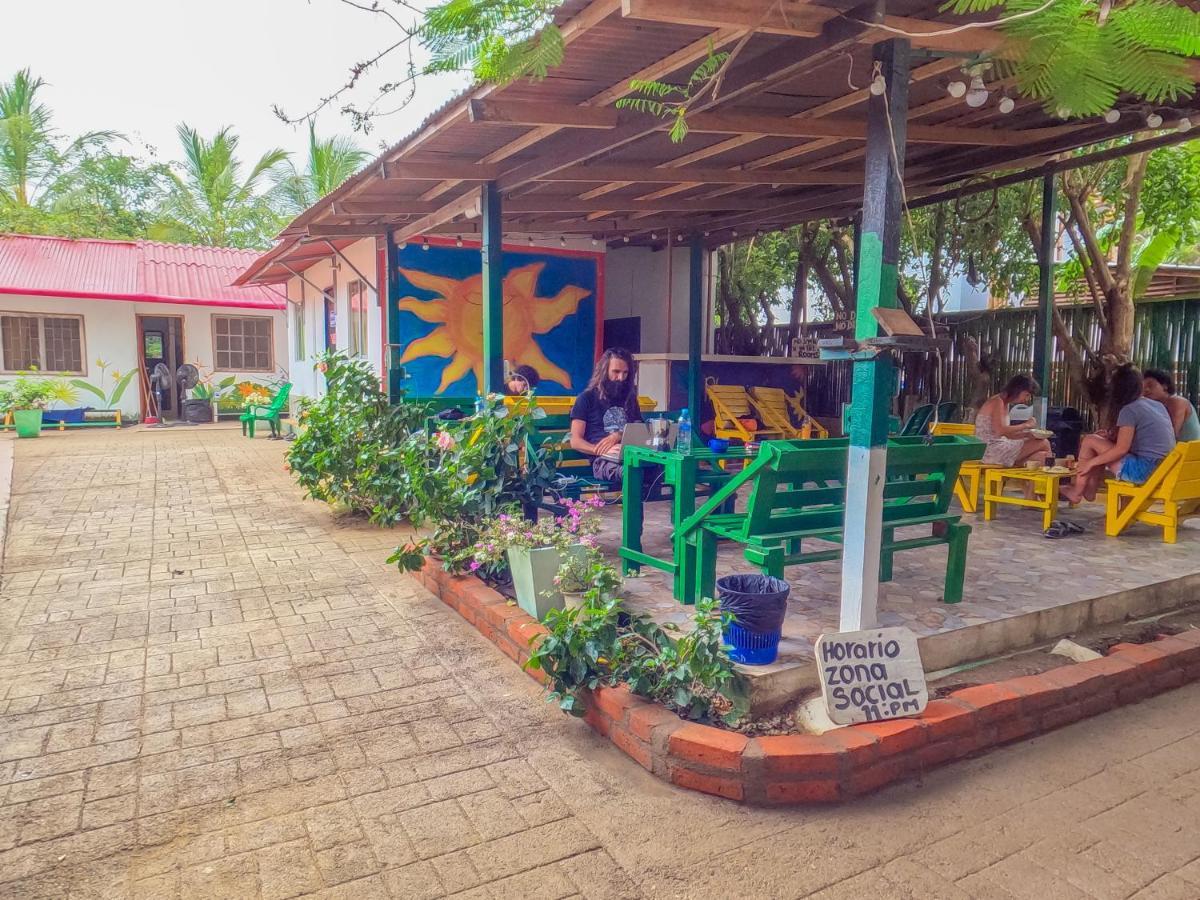 Palomino Hostel Екстер'єр фото