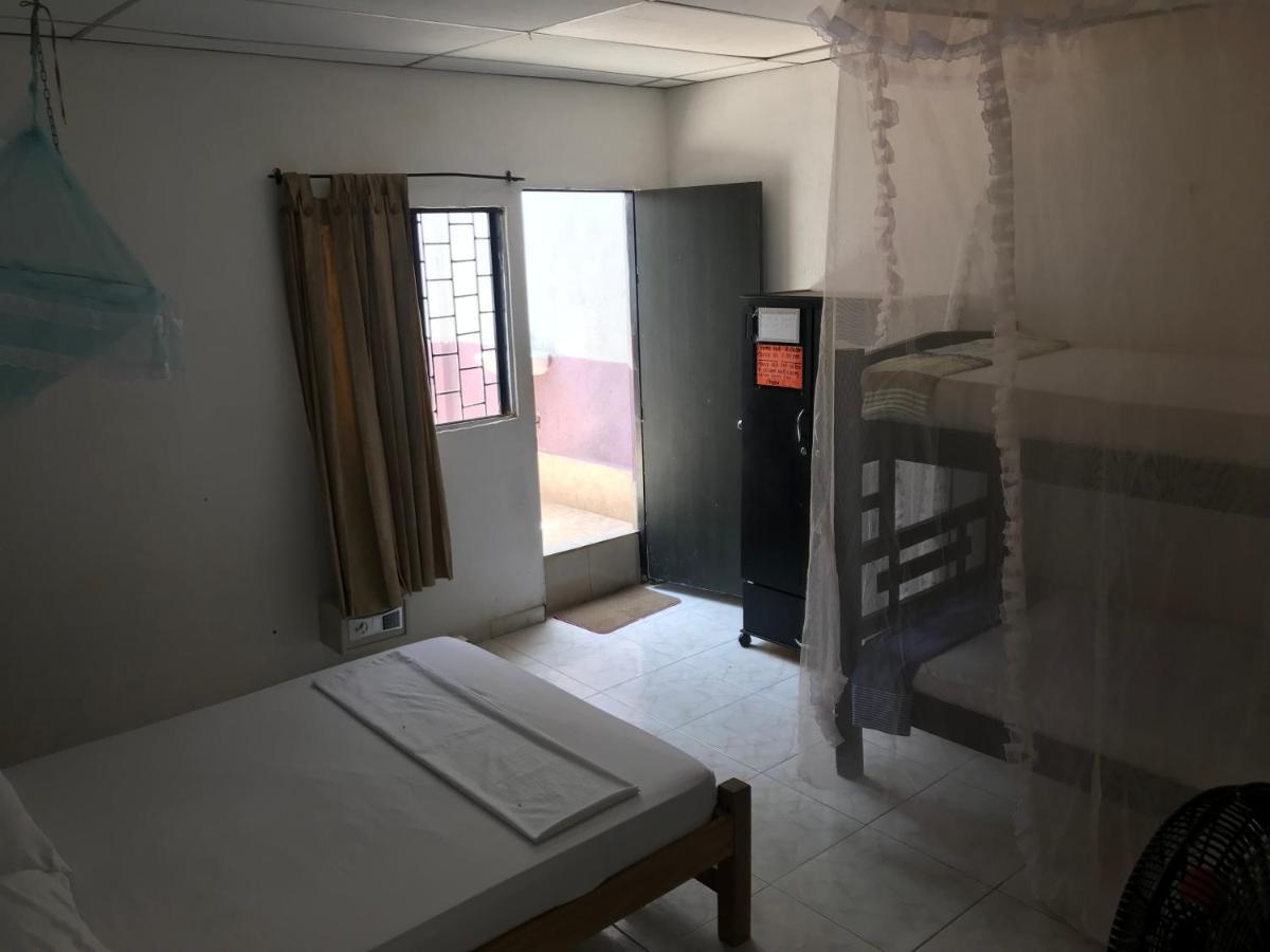 Palomino Hostel Екстер'єр фото