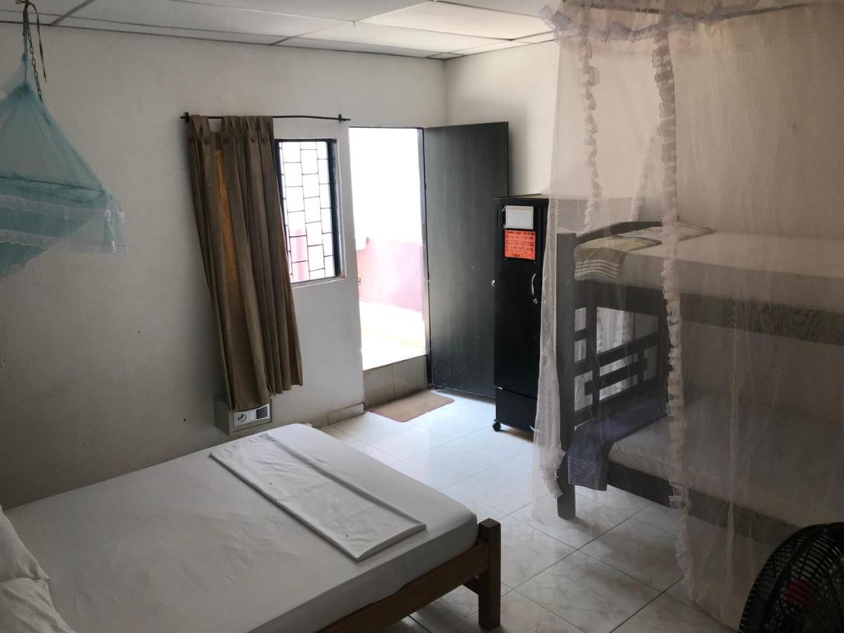 Palomino Hostel Екстер'єр фото