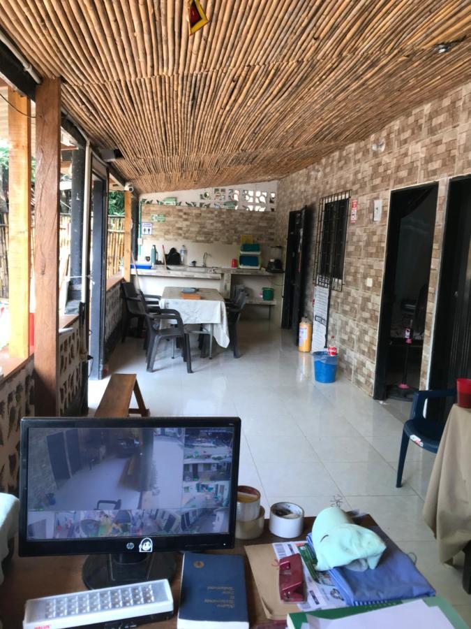 Palomino Hostel Екстер'єр фото